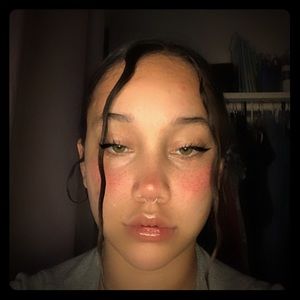 Meet your Posher, Lena